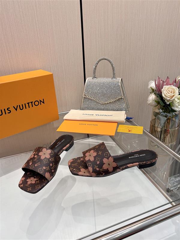 20251128184534692 270